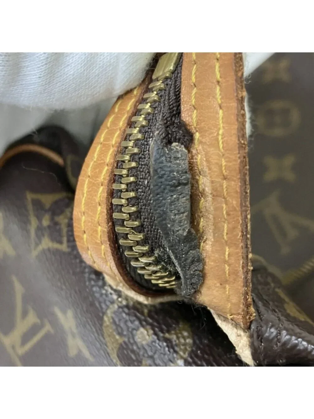 Louis Vuitton Trousse Monogram Pouch Canvas